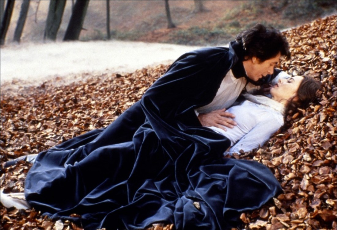 dracula-1979-dracula-20671869-1200-819